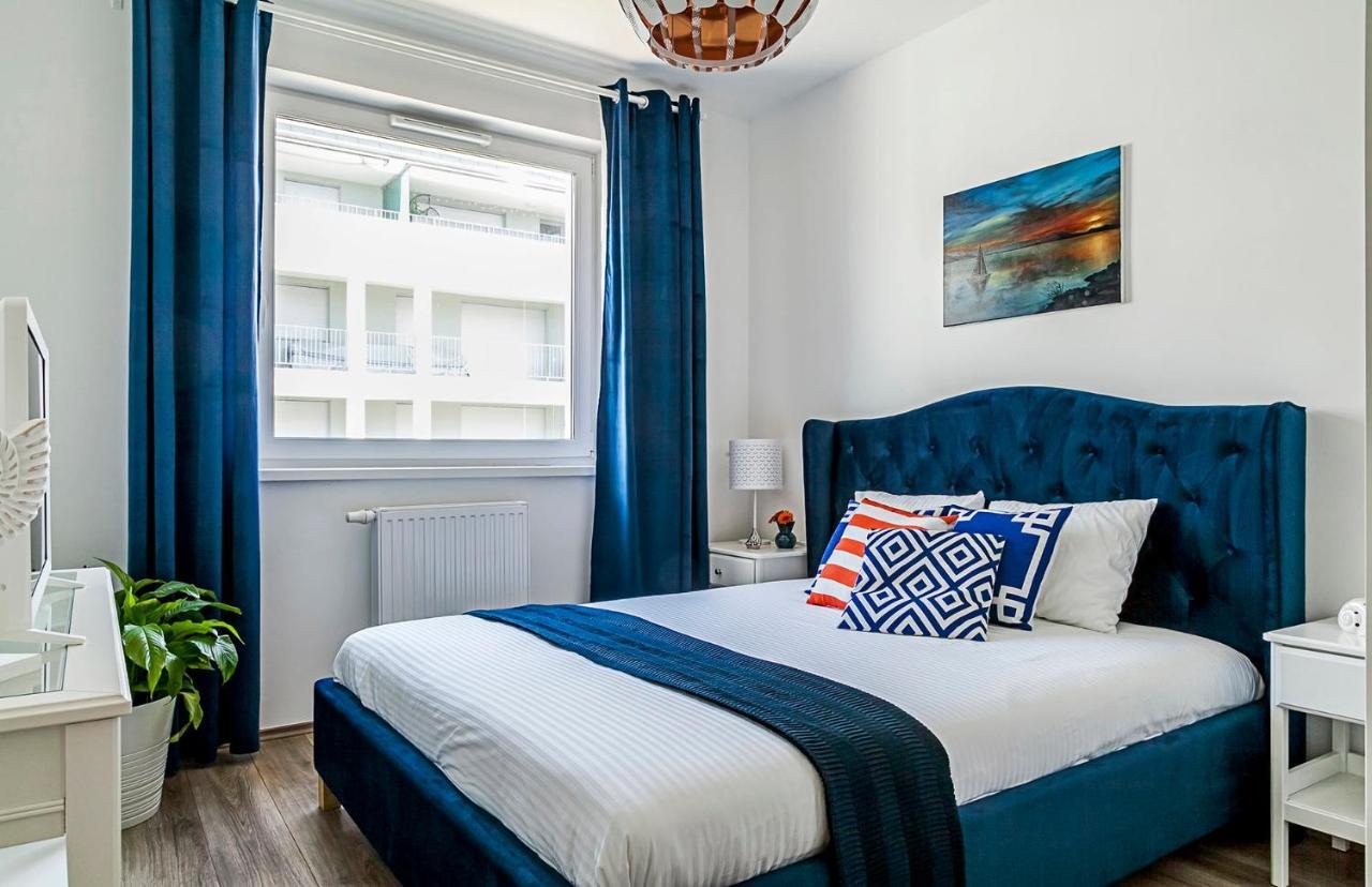 Blue Apartments Balatonlelle Esterno foto